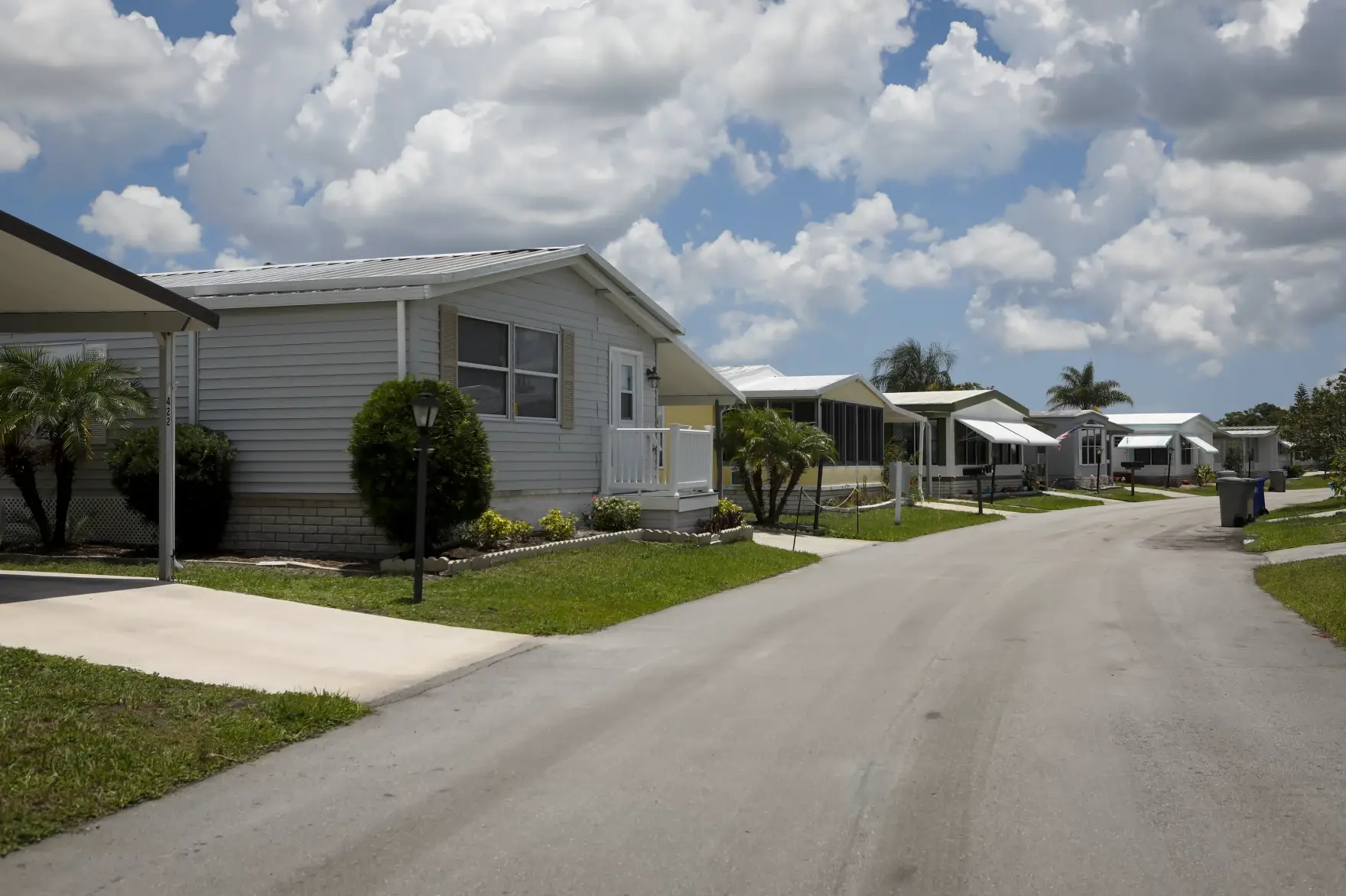 Mobile Home Pressure Washing North Port FL | A-1 Pressure Washing & Roof Cleaning