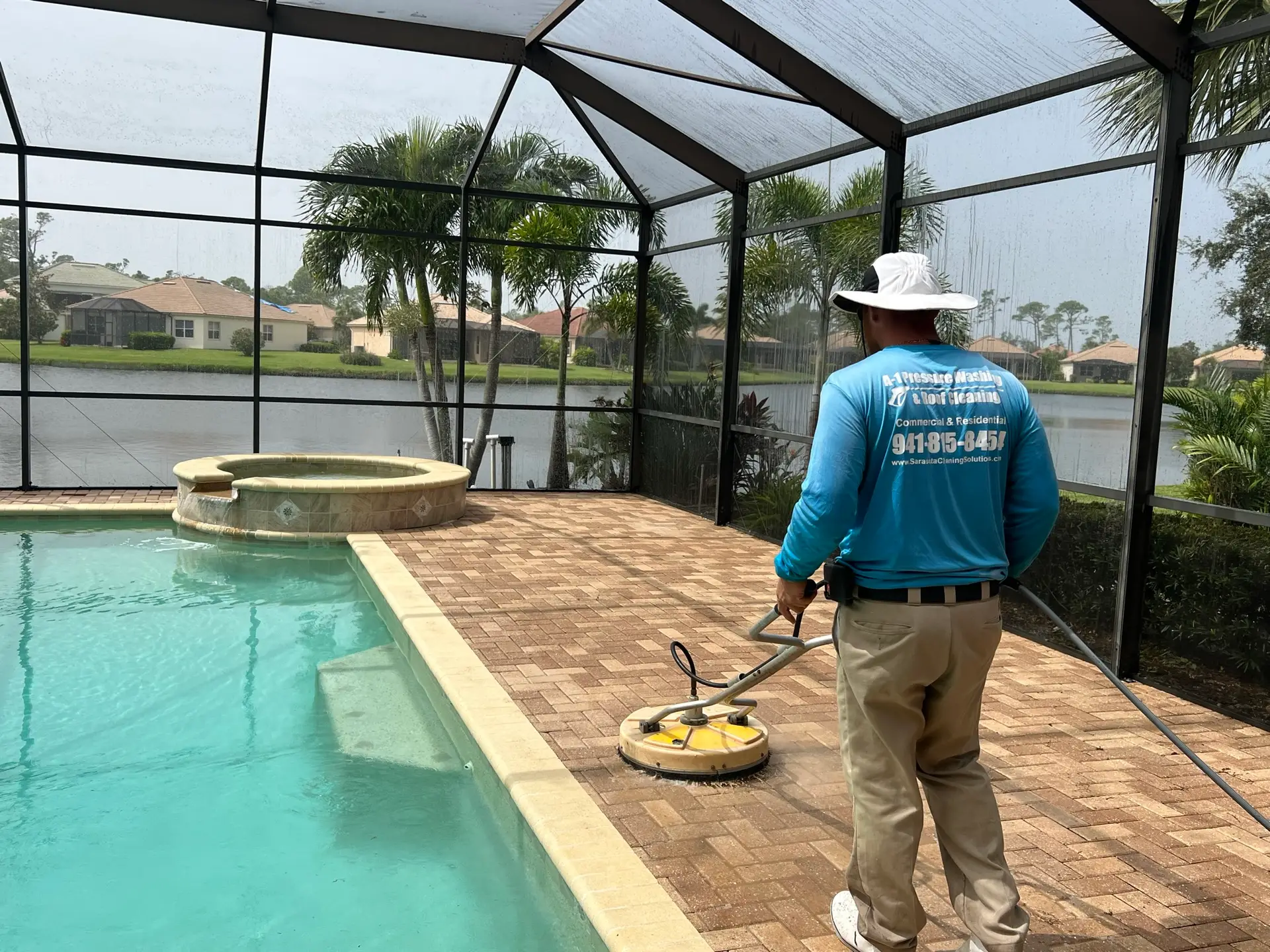 port charlotte-pressure washing pool cage deck cleaning